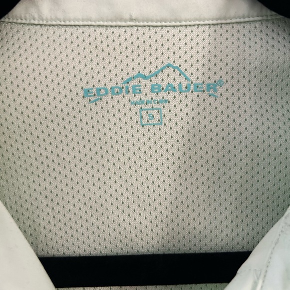 Mint Green Button Up Women’s - Picture 2 of 4